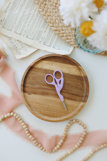 Compact 3.5 inch stork embroidery scissors for embroidery, cross stitch, sewing and quilting